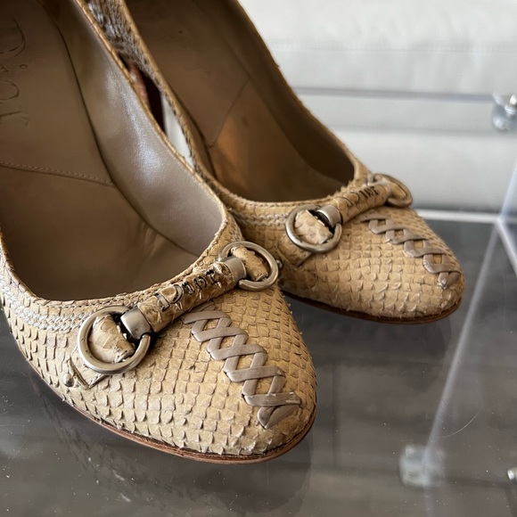 DIOR | MISS DIOR SNAKE SKIN PUMPS (BEIGE) - Picture 8 of 10